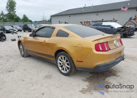2010 Ford Mustang V6/V6 Premium z USA, uszkodzony, nr VIN 1ZVBP8AN4A5155570